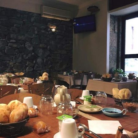Abrigo Da Estrela Bed & Breakfast Covilha Bagian luar foto