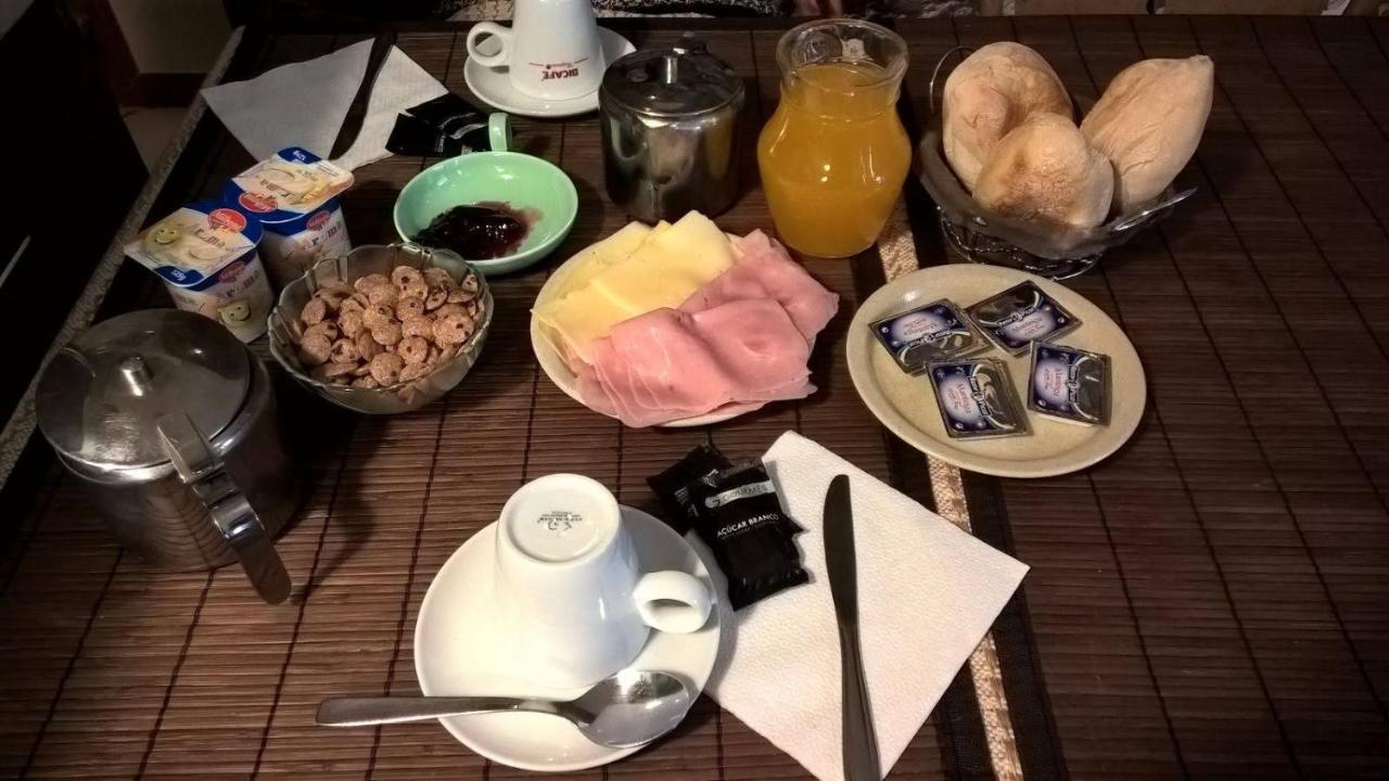 Abrigo Da Estrela Bed & Breakfast Covilha Bagian luar foto